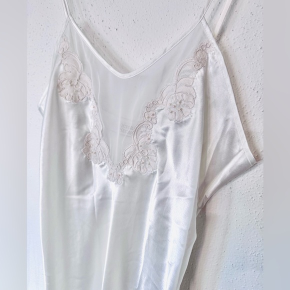 Victoria’s Secret Gold Label Vintage Embroidered Slip Dress - Picture 4 of 10